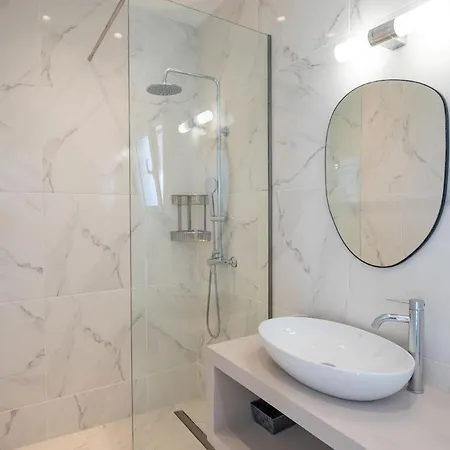 Antreas Mentoros * Karavádhos